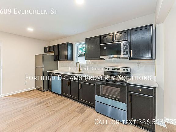 4th image of 1609 Evergreen St