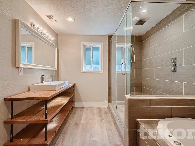 13100 NE 159th St — Photo 12