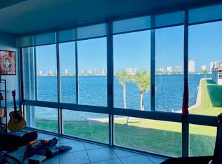 2936 Lake Shore Dr APT 308, Riviera Beach, FL 33404