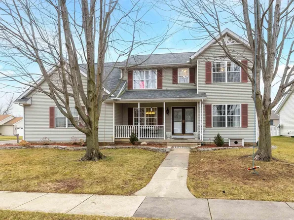 614 Conor Ct, Blue Grass, IA 52726