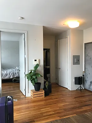 Rented by City Vista Inc | media 28