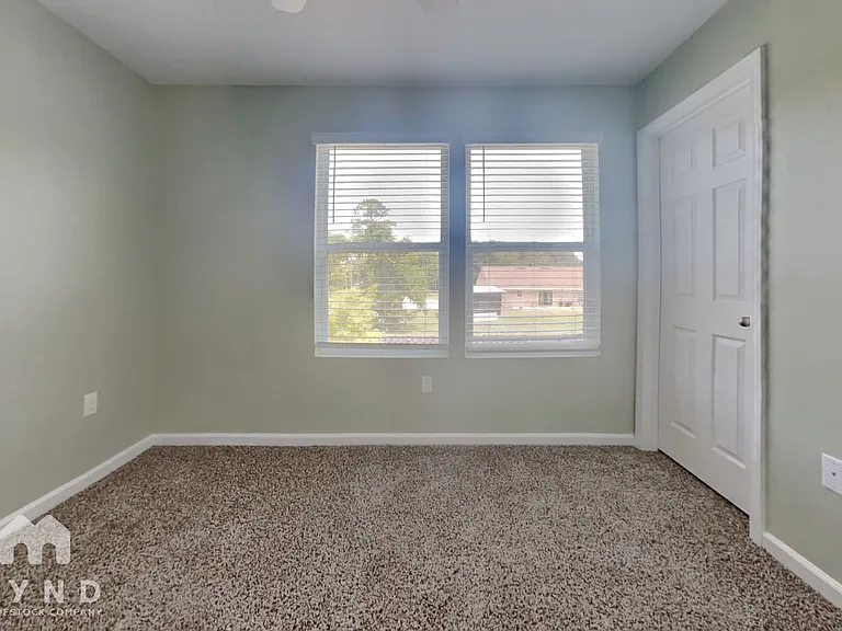 216 Stonegate Ave — Photo 10