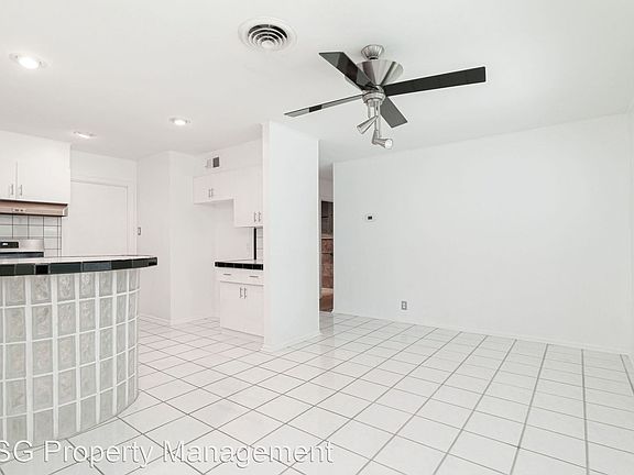 5th image of 502 Marquis Ln