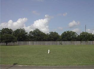 4215 Wickby St, Weston Lakes, TX 77441