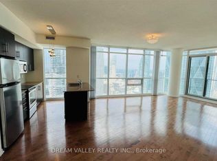 65 Bremner Blvd #3908, Toronto, ON M5J 0A7