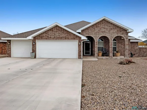 1117 Aquarius Dr, Portales, NM 88130