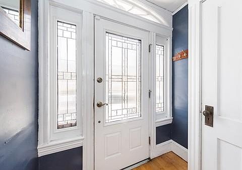 2nd image of 34 Kensington Ave