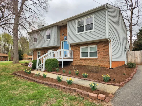 290 Kirkley Cir, Forest, VA 24551