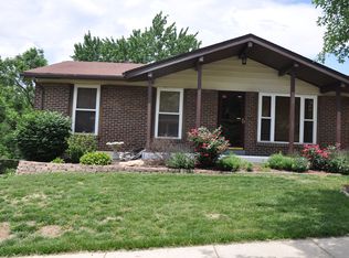 695 Green Forest Dr, Fenton, MO