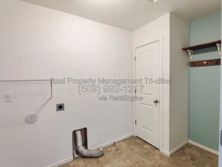 5825 Sidon Ln — Photo 15