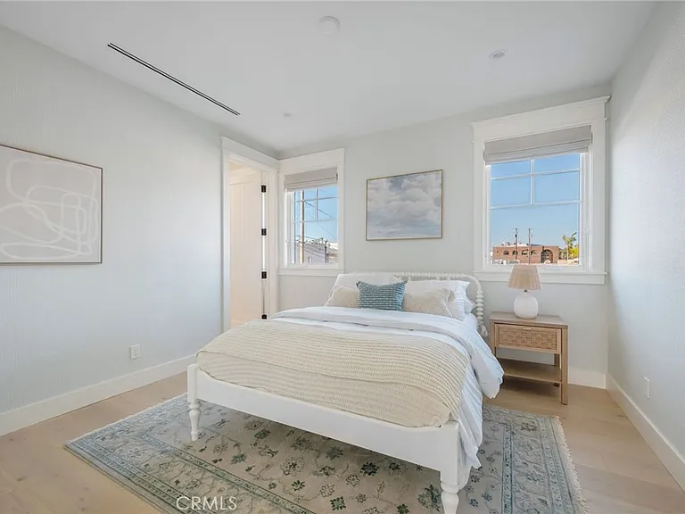 153 Granada Ave — Photo 42