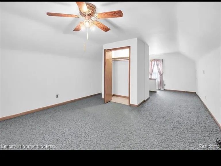 18535 Audette St — Photo 15