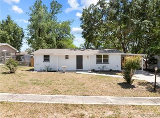 2224 W Greenway Pl, Citrus Springs, FL 34434