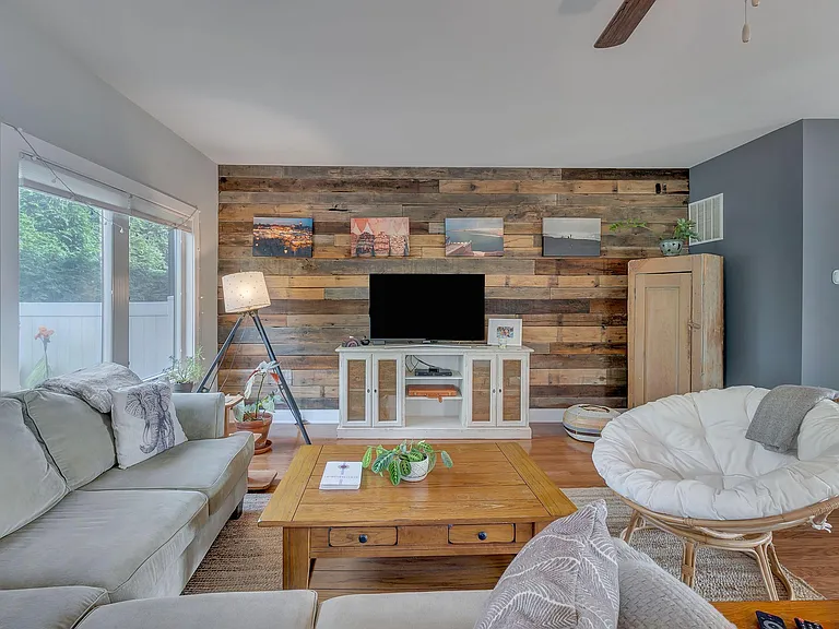 121 Penick Ct — Photo 8