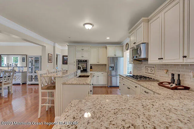 42 Pitney Ave — Photo 19