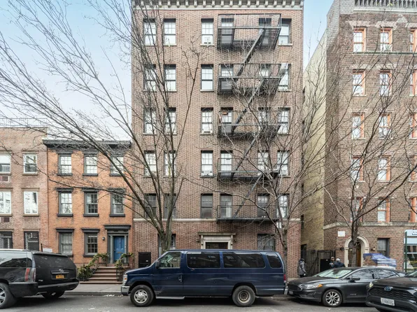 201 West 11th Street 5G image 6 of 6