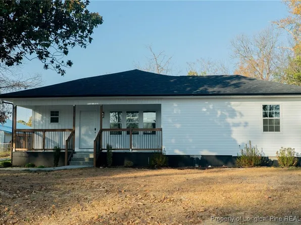 5318 Dairy Dr, Fayetteville, NC 28304