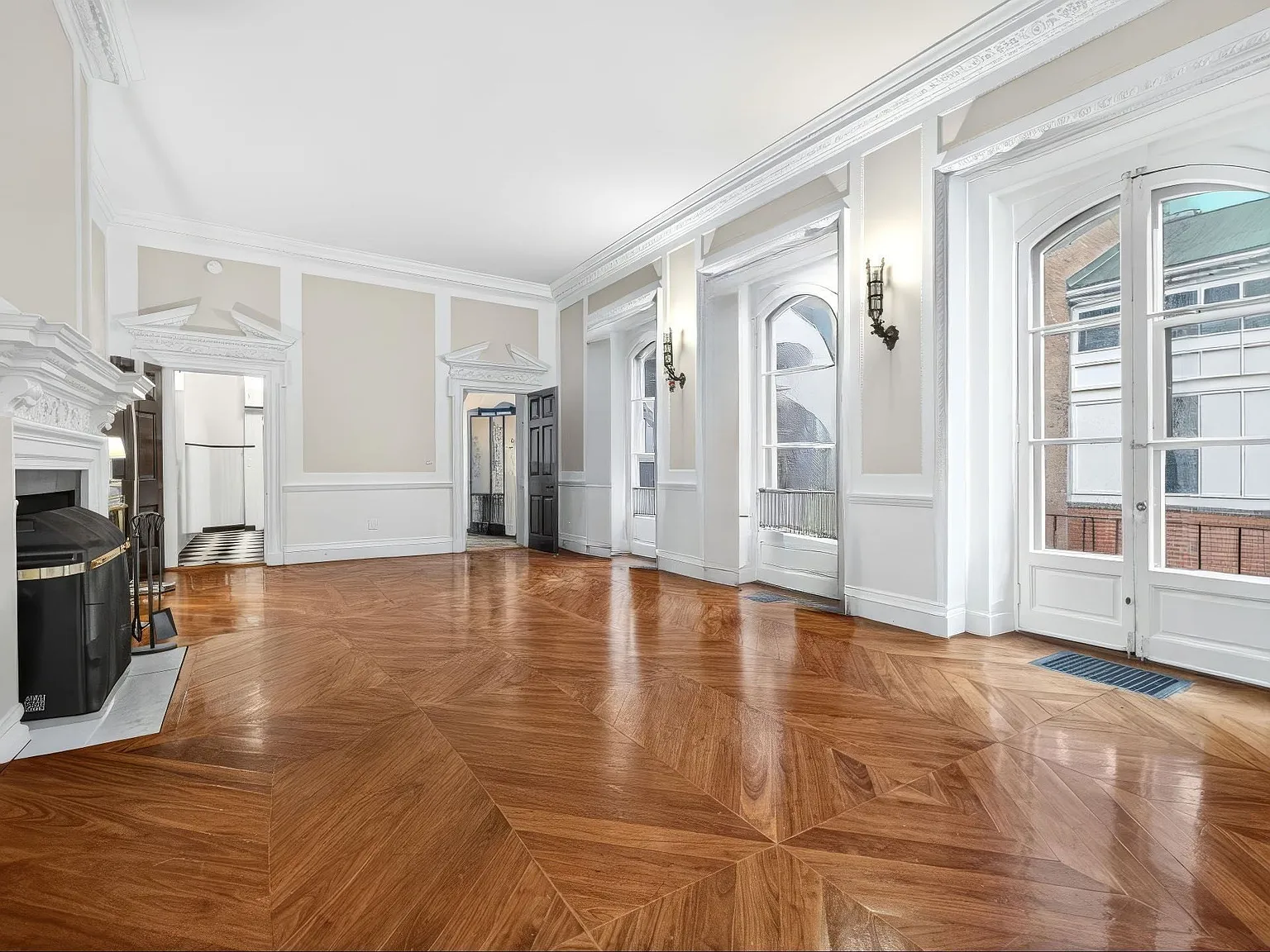 1 bed, 1.0 bath, 1474 sqft, $5,000 — Photo 1