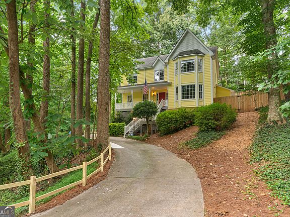 3rd image of 11690 Highland Colony Dr