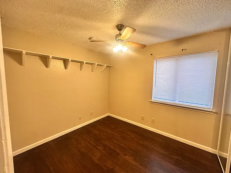 1020 Royal Vista Dr — Photo 9