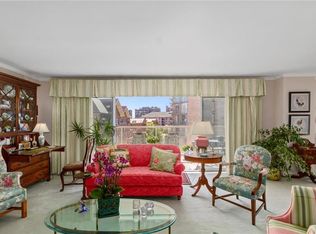 310 W 49th St APT 903, Kansas City, MO 64112
