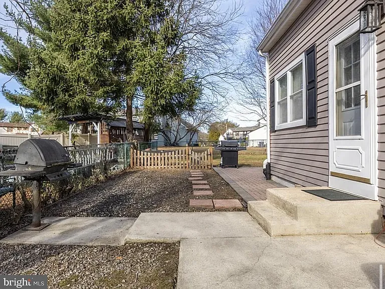 44 Brambling Ln — Photo 20