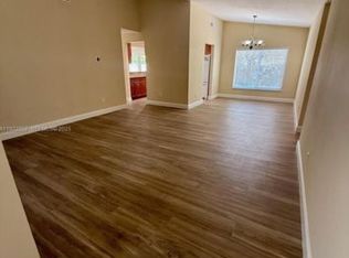 11561 SW 51st St, Fort Lauderdale, FL 33330