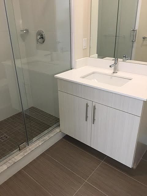 2nd image of 592 Bedford St #12
