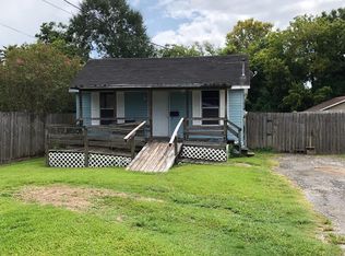 2133 9th St, Port Neches, TX 77651
