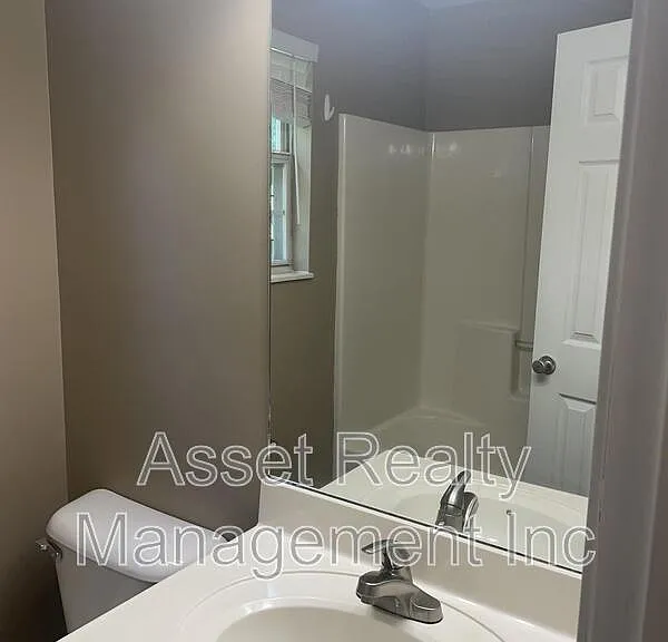 645 Cornerbrook Ln — Photo 12