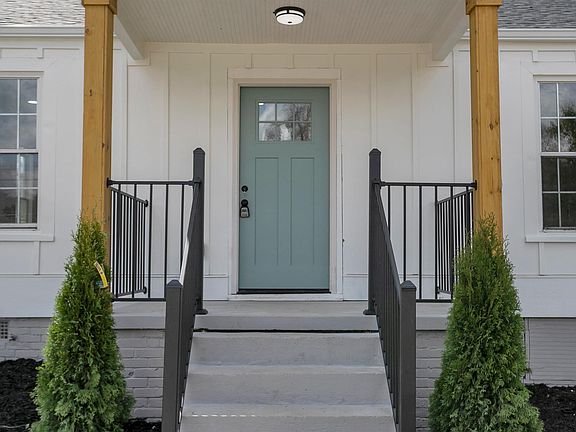 2nd image of 13 Hawthorne Ln