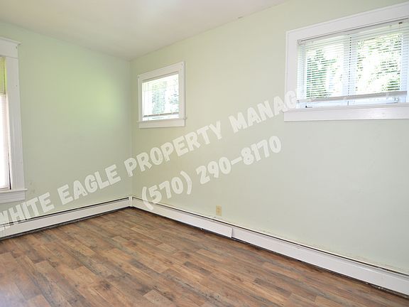 5th image of 122 Broad St APT 1