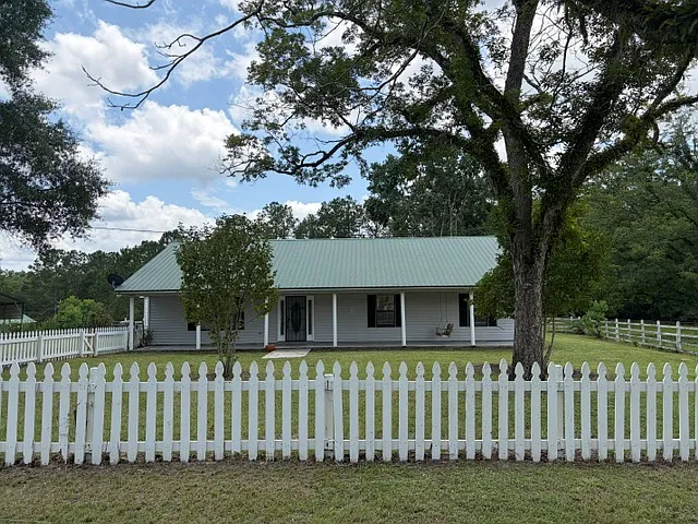 1567 Perry Smith Rd