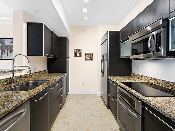 5th image of 550 Okeechobee Boulevard #409