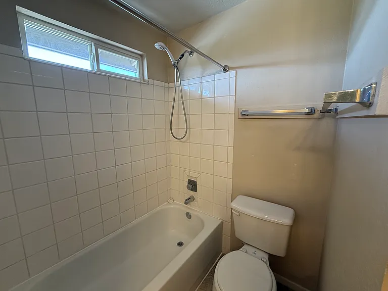 2706 W Modoc Ct — Photo 9