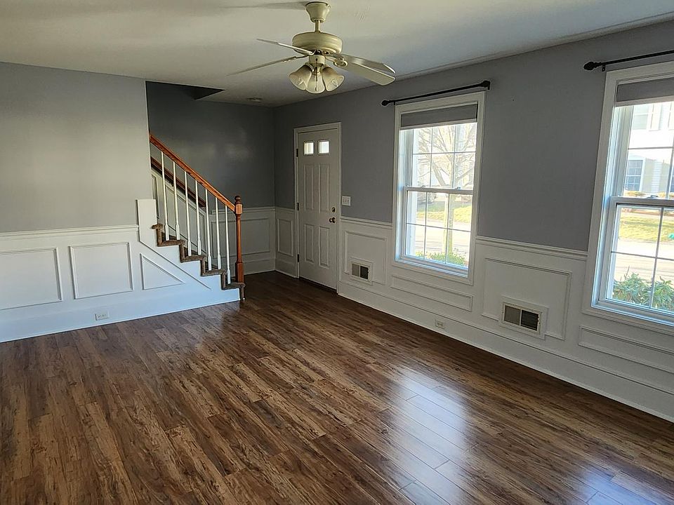 1st image of 44 McKenna Dr #82