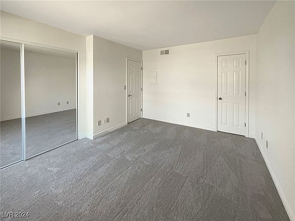 5th image of 2451 N Rainbow Blvd Unit 1148