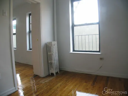 Rented by City Connections Realty | media 5