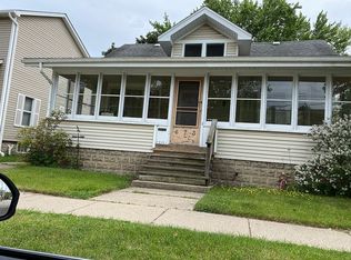 673 Wing St, Plymouth, MI 48170