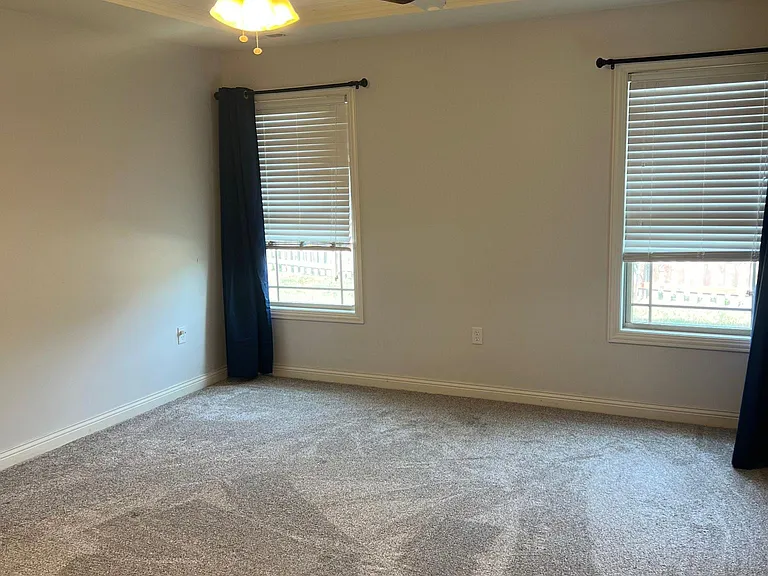 5609 Abercorn Dr — Photo 10