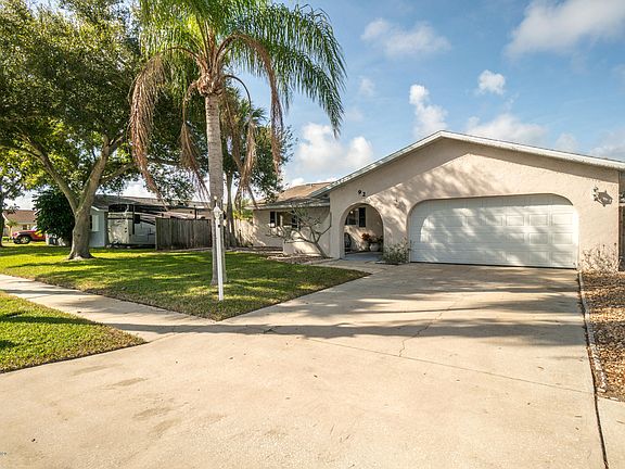 3rd image of 92 Sea Breeze Cir #2