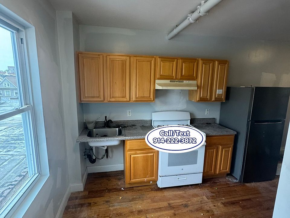 1st image of 53 Morris St #3