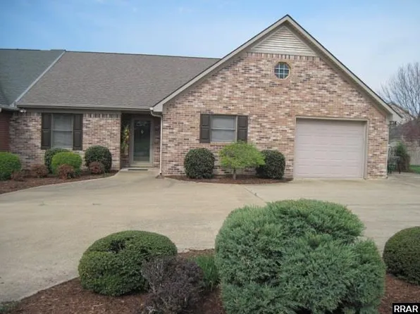 1369 Williamsburg Dr, Union City, TN 38261