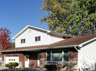 3329 Tulip Dr, Bridgeport, MI 48722