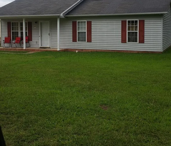 1610 Lake St — Photo 1