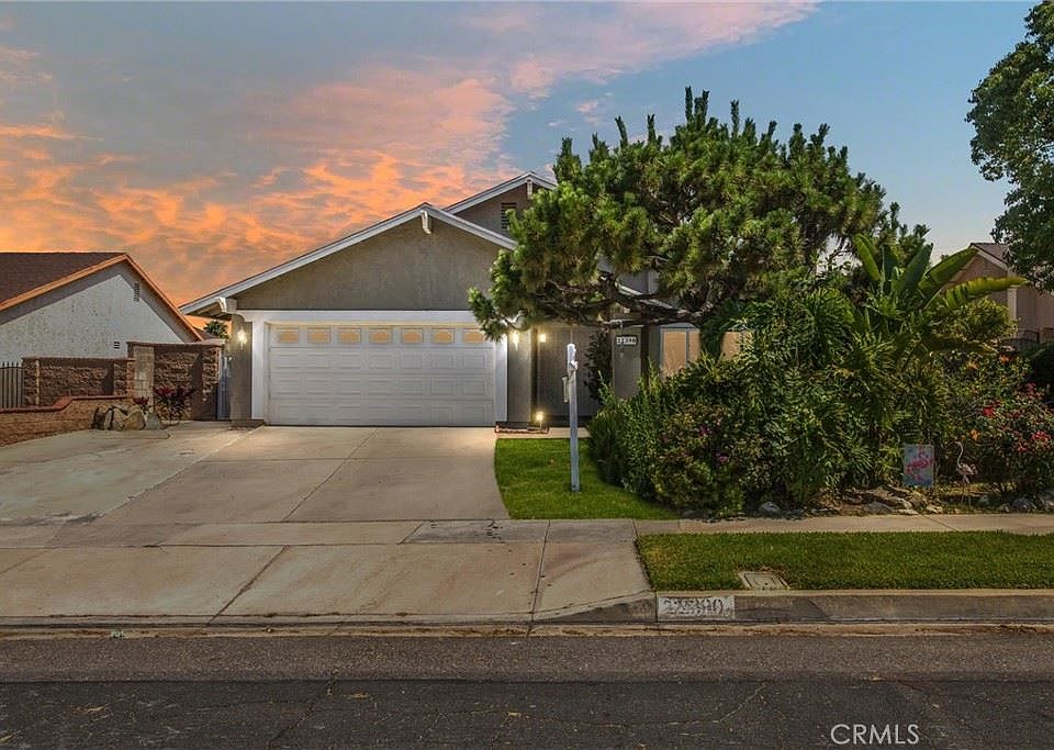 1st image of 22390 Flamingo St