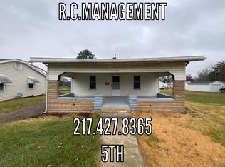 207 E 5th St, Tilton, IL 61833