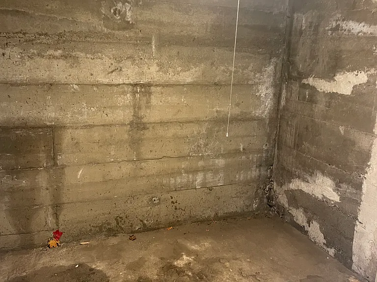 102 S Pearl St — Photo 14