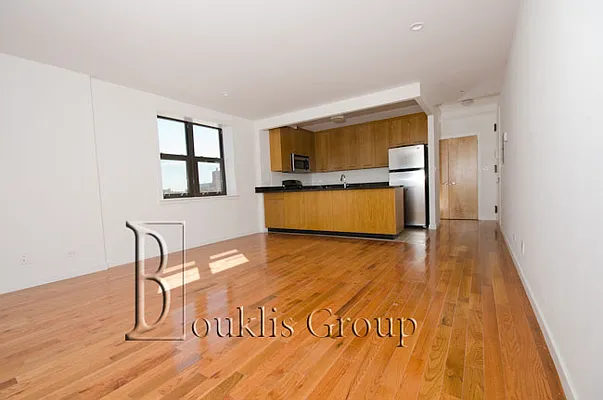 Rented by Bouklis Group | media 11