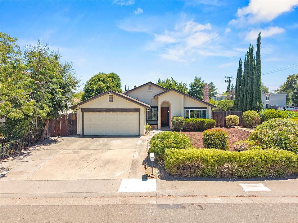 1st image of 3925 Tillamook Way